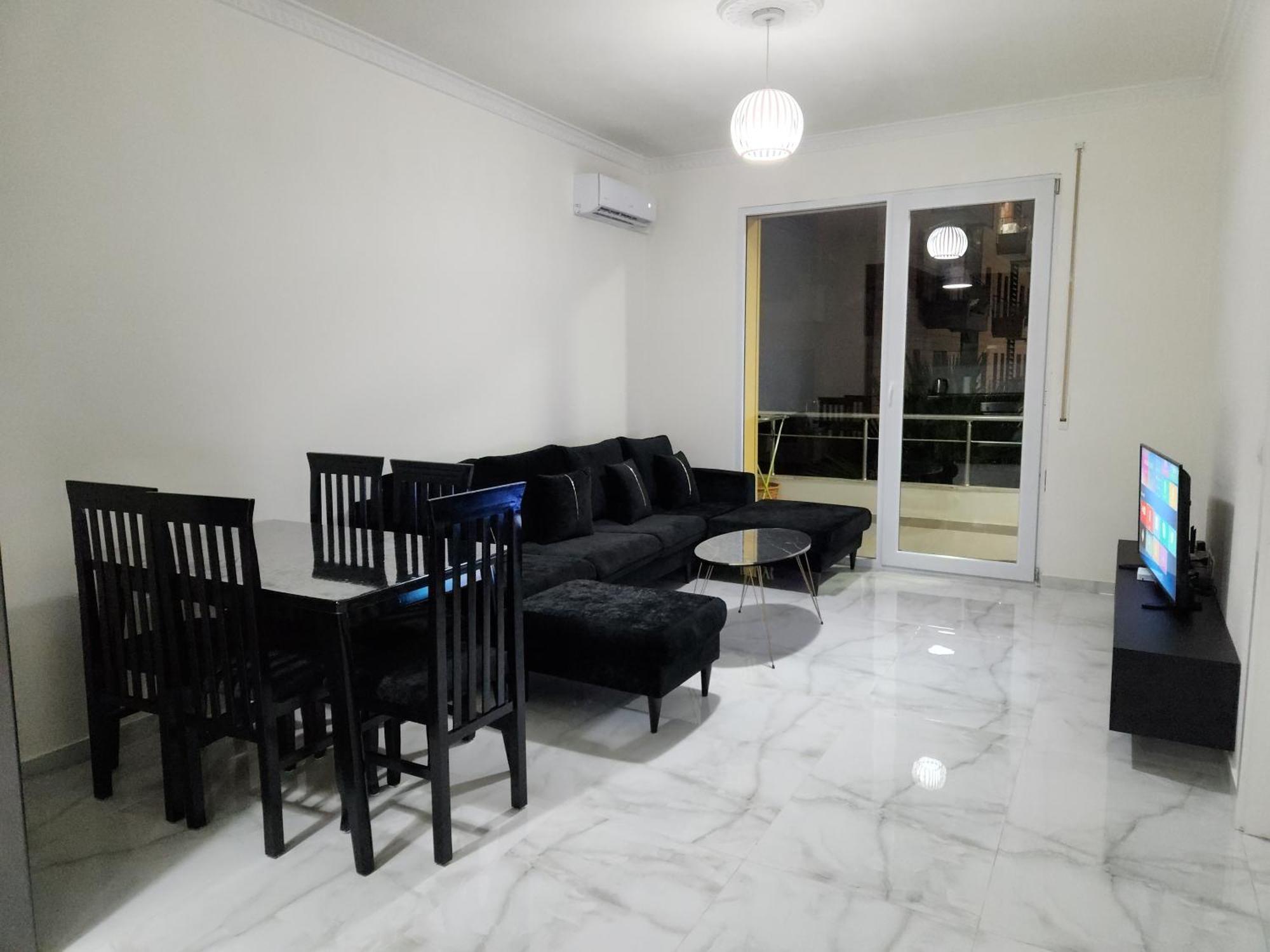 Black'n White Appartement Vlorë